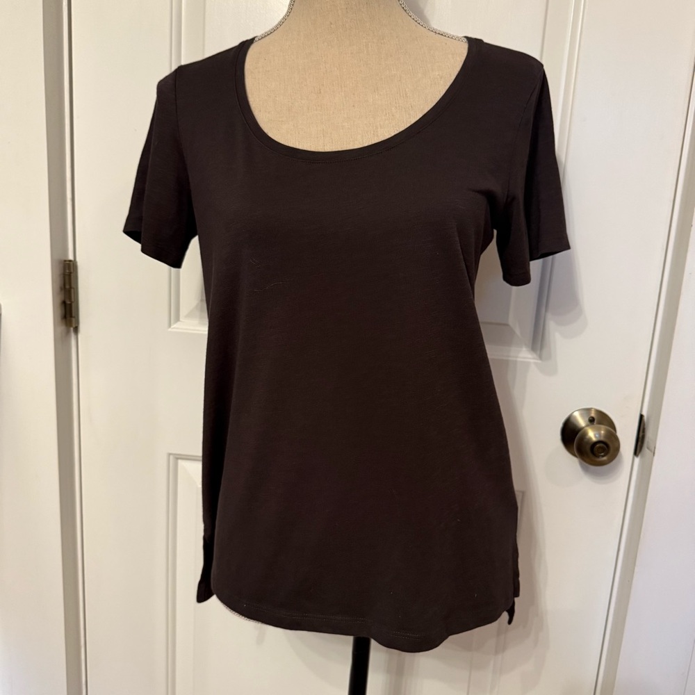 THEORY TOP TEE SHORT SLEEVE SCOOP NECK BROWN SIZE S